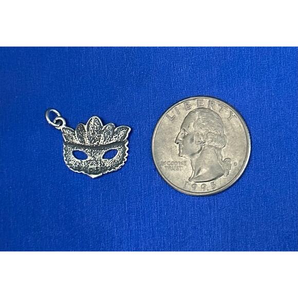 Sterling Silver Mardi Gras Mask with Feathers Charm - Picture 4 of 4